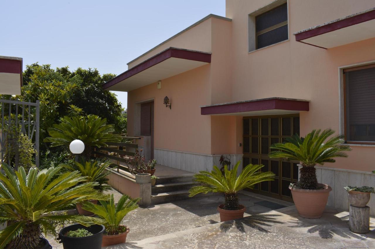 Casa Vacanza Pietro E Nina Лечче Экстерьер фото