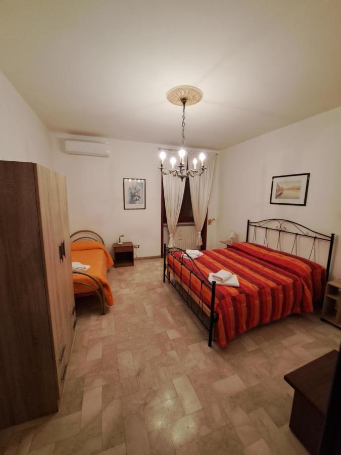 Casa Vacanza Pietro E Nina Лечче Экстерьер фото