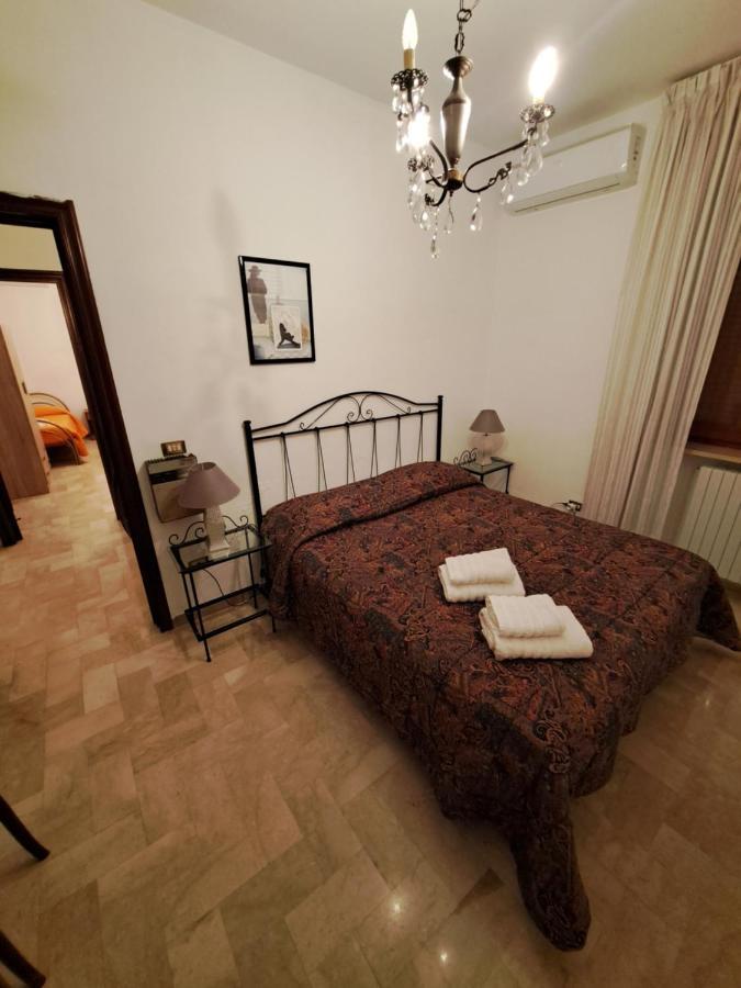 Casa Vacanza Pietro E Nina Лечче Экстерьер фото